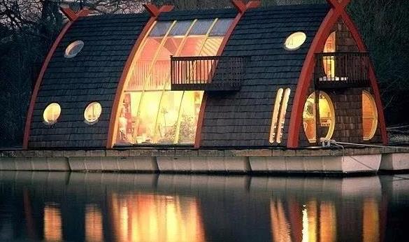 傳說中的詩和遠(yuǎn)方——船屋生活驚艷了時(shí)光！